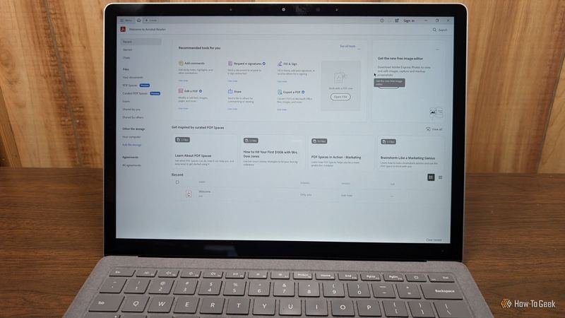 Tu lector de PDF te está espiando más de lo que crees (y no es ningún fallo de seguridad)